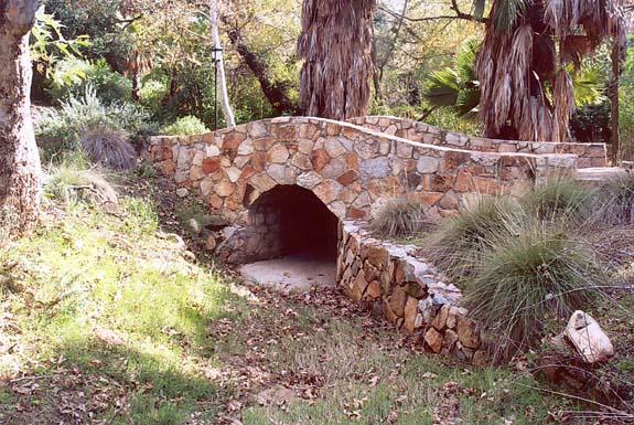 Puente peatonal sobre el arroyo Kumiai, Tecate, 